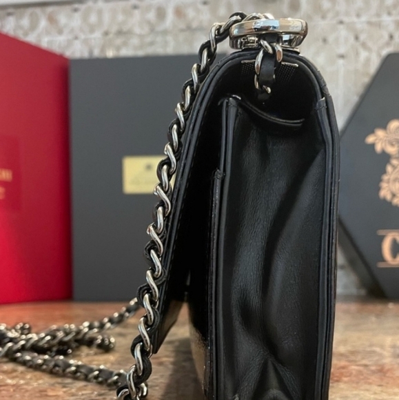 🦄 Customized Chanel Black Patent  Leather WOC Chain Bag - Picture 7 of 11